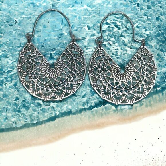 Silver Earrings l Hollowed Out l 3 Darling Styles l Hook l New - Picture 6 of 12